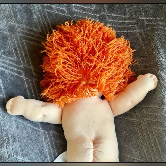 Cabbage Patch vintage Hasbro 15” red/blue doll in CPK clothes - children - Picture 13 of 17